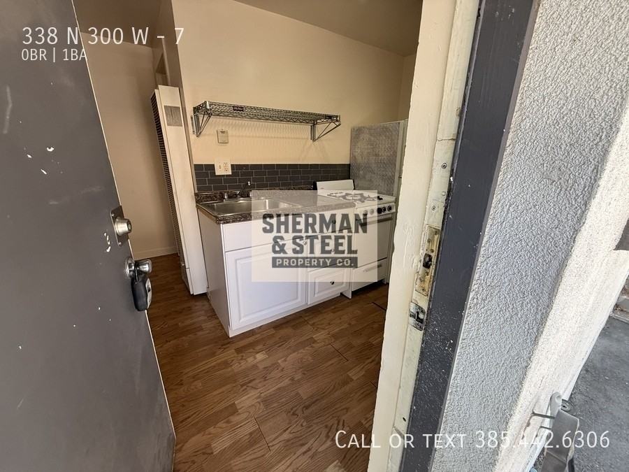 338 N 300 W #7 - Photo 4 of 16