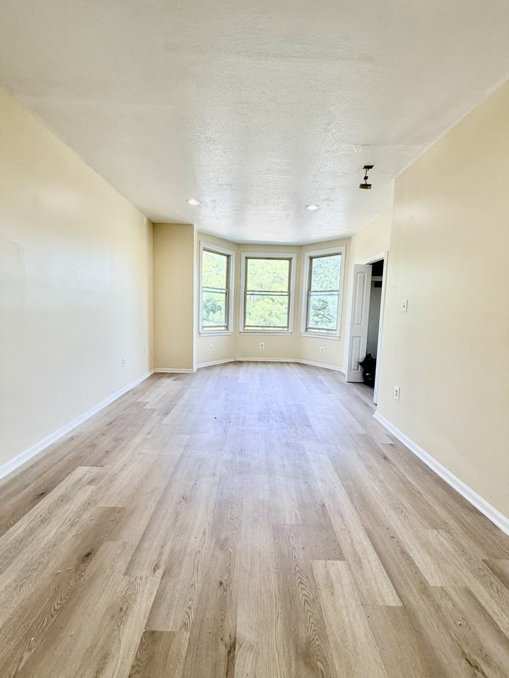 2213 N 33rd St #2 - Photo 2 of 17