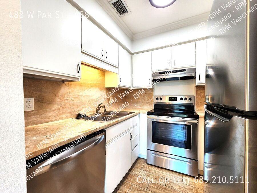 488 W Par St #488 - Photo 3 of 15