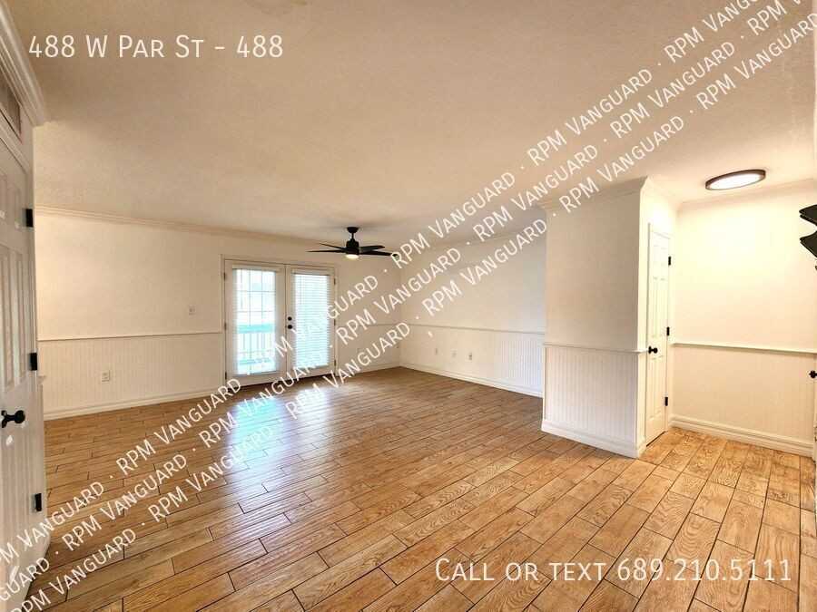 488 W Par St #488 - Photo 5 of 15