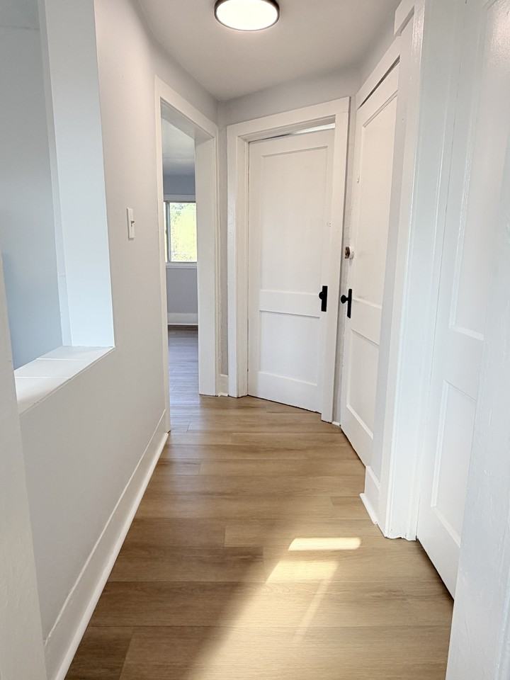 1550 - 1550 George Ave - Photo 4 of 11