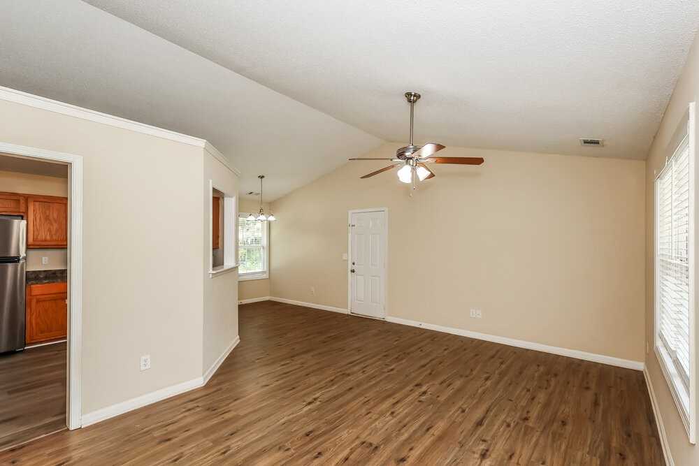 43 Thorn Thicket Way - Photo 3 of 16