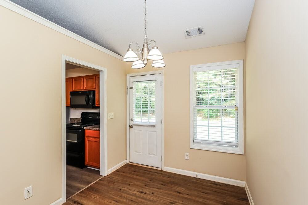 43 Thorn Thicket Way - Photo 7 of 16