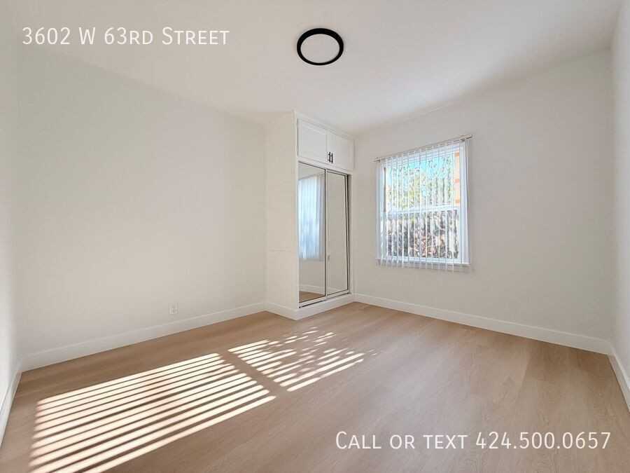 3602 W 63rd St - Photo 7 of 10