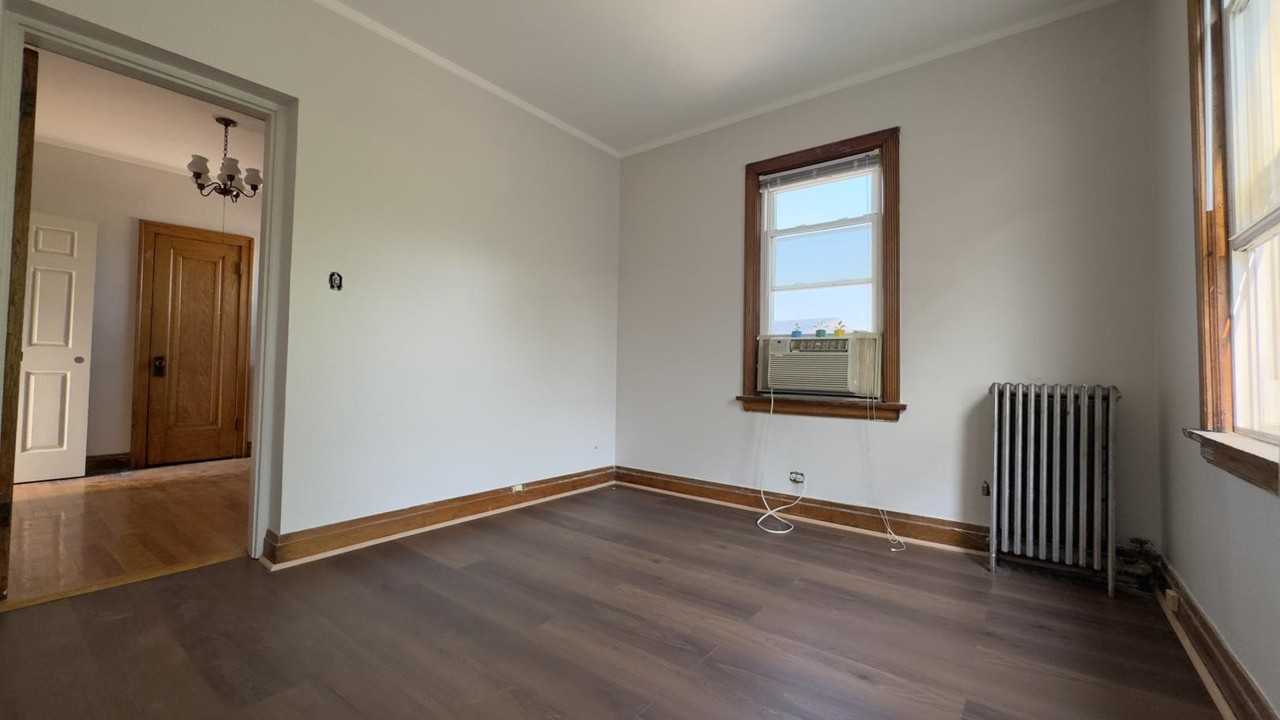 6855 W Addison St #2R - Photo 7 of 9