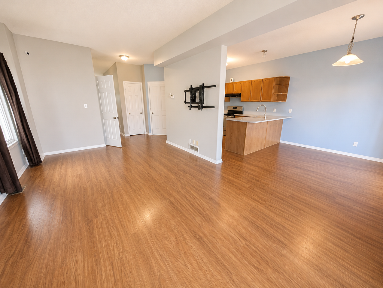 934 Bluffwood Ave - Photo 5 of 24