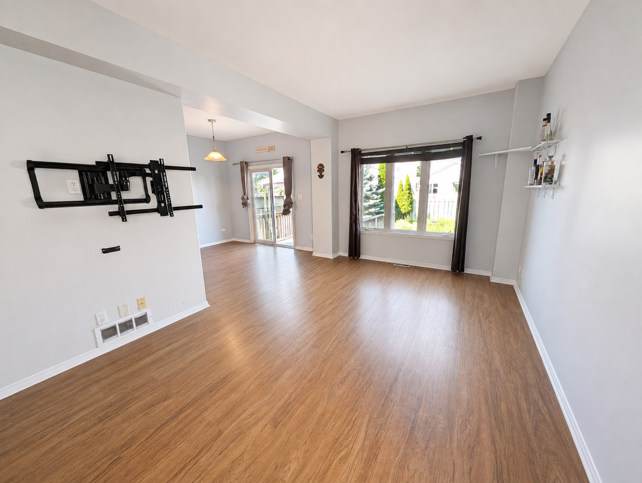 934 Bluffwood Ave - Photo 6 of 24