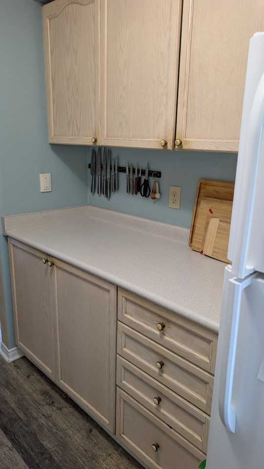 302 College Ave W - Photo 4 of 11