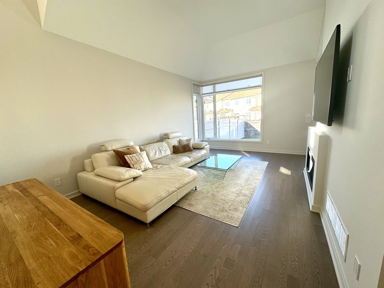 622 Summerhill Street - Photo 3 of 37