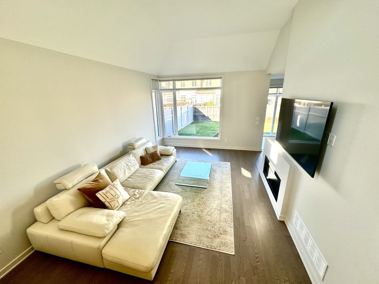 622 Summerhill Street - Photo 4 of 37