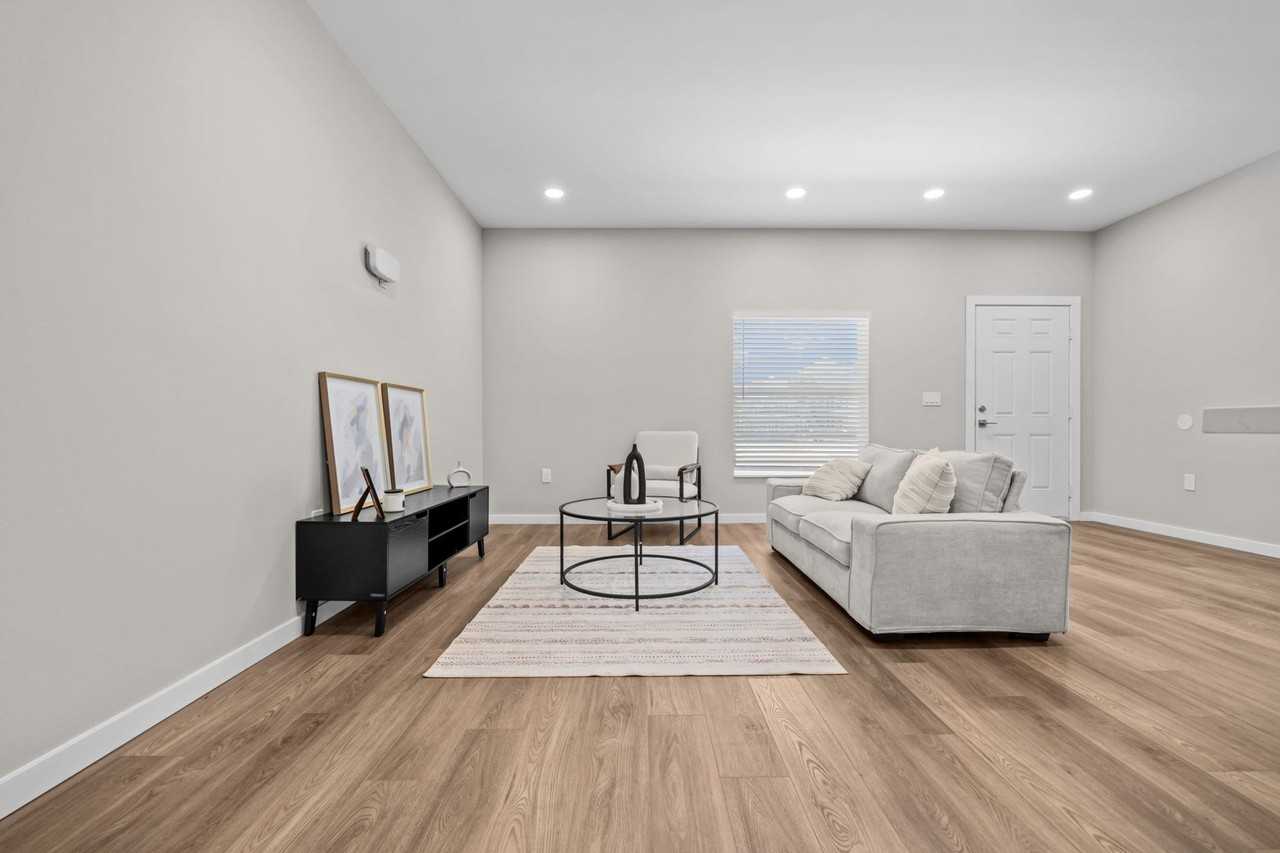 Mercury Cove Apartments Too - Photo 2 of 24