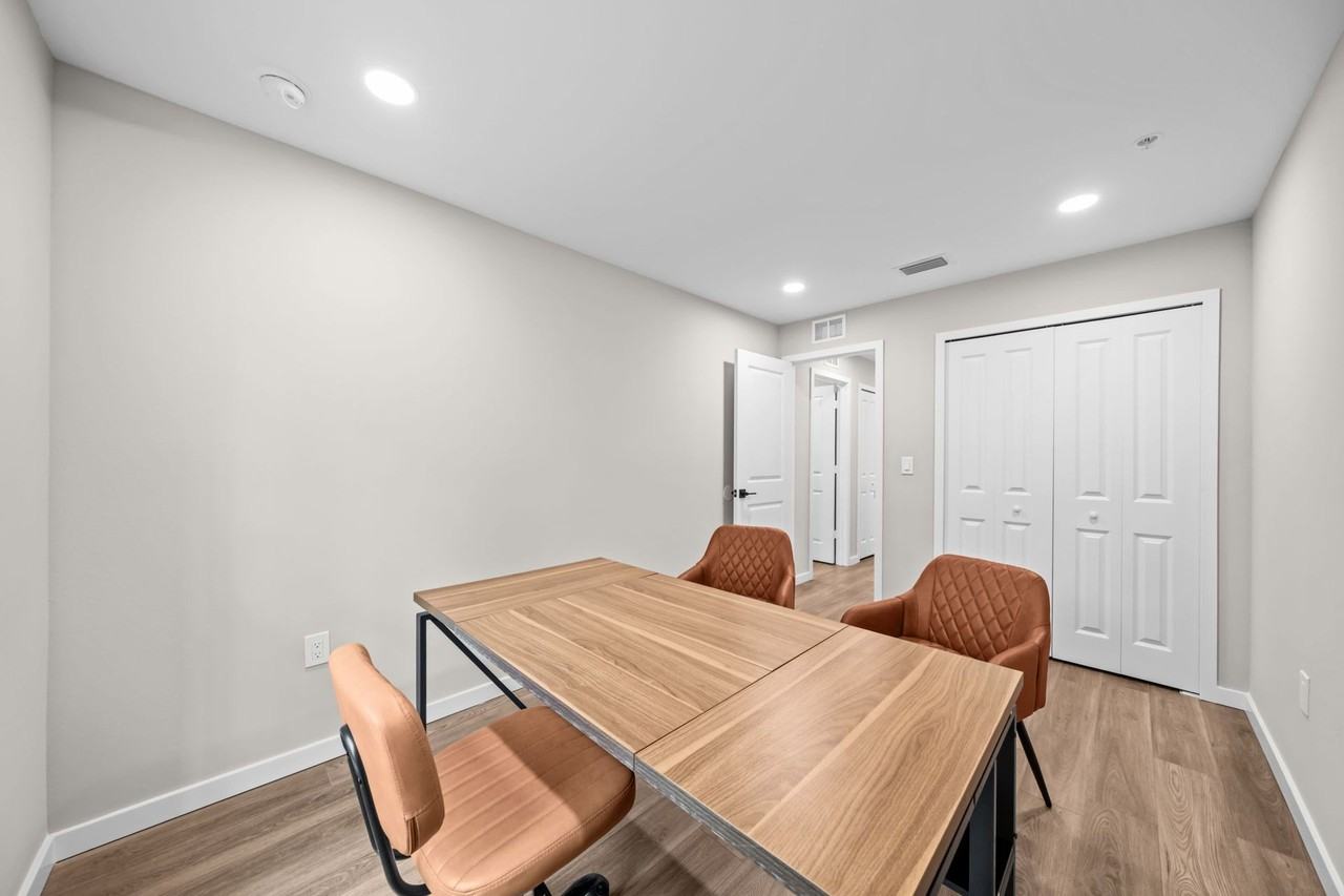 Mercury Cove Apartments Too - Photo 7 of 24