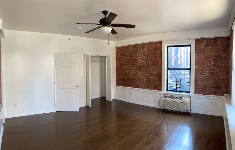 14 Park St - Photo 3 of 7
