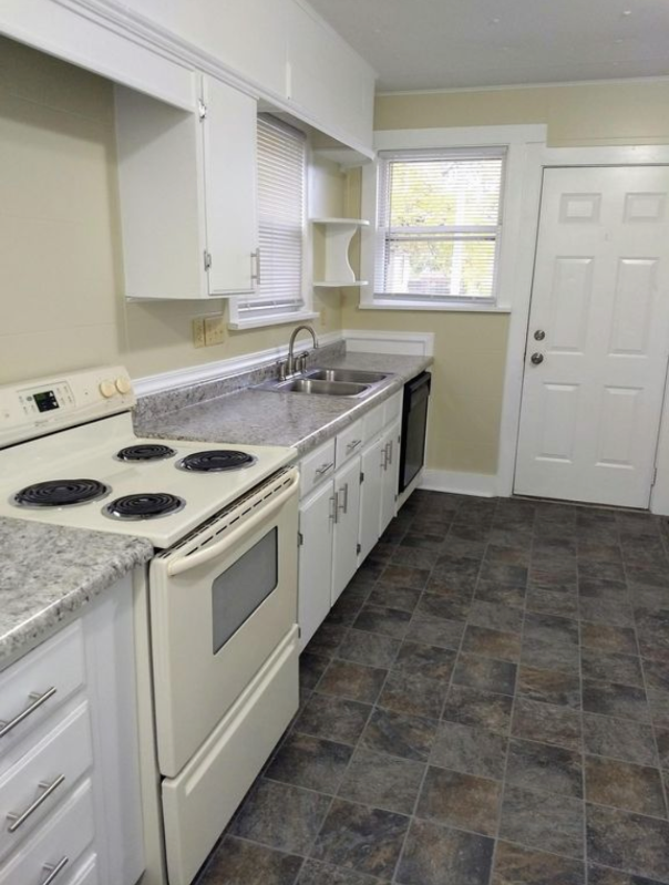 136 E Lawrence St #1 - Photo 4 of 10
