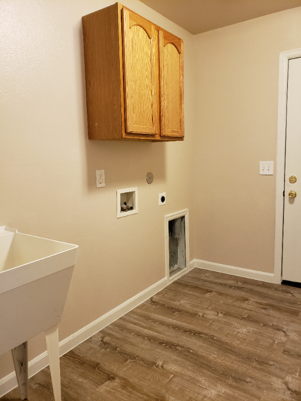 345 W Kennedy Ave #12 - Photo 6 of 15