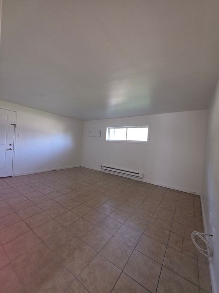 511 W Water St - Photo 2 of 10
