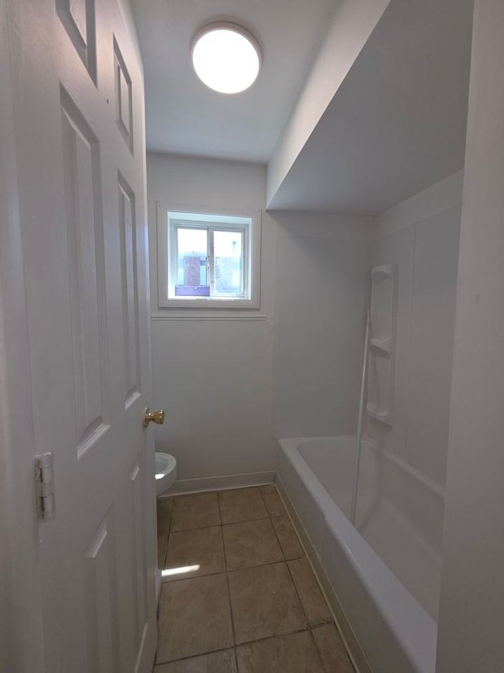 511 W Water St - Photo 4 of 10