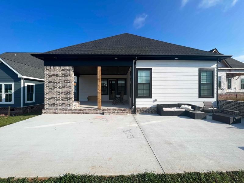 41 Latitude Dr - Photo 2 of 23