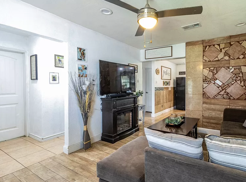 626 Wren Ave - Photo 3 of 20