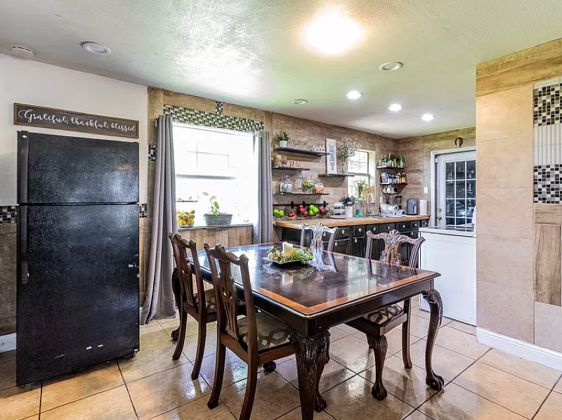 626 Wren Ave - Photo 5 of 20