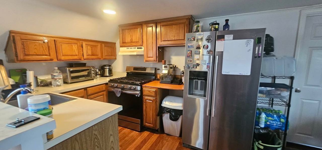 66 Crowell Rd #6 - Photo 5 of 7