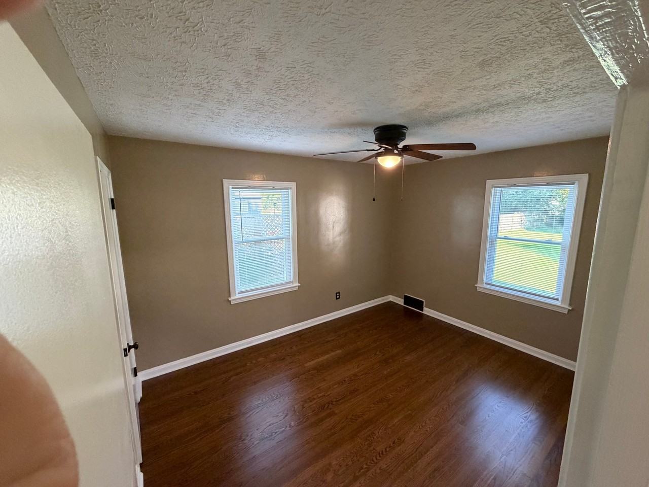 8508 Perry Rd - Photo 6 of 20