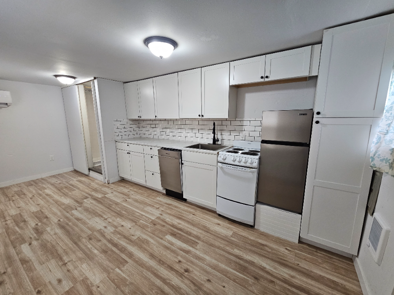 219 N Rock St #5 - Photo 2 of 4
