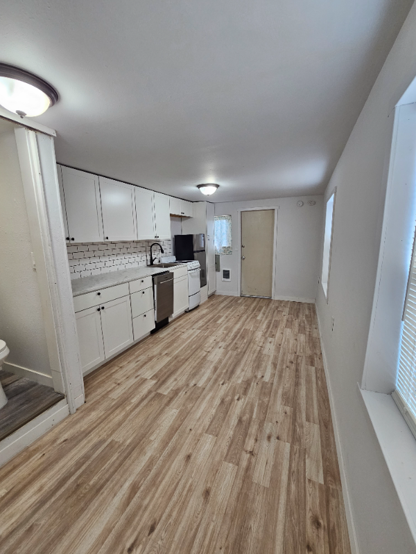 219 N Rock St #5 - Photo 3 of 4