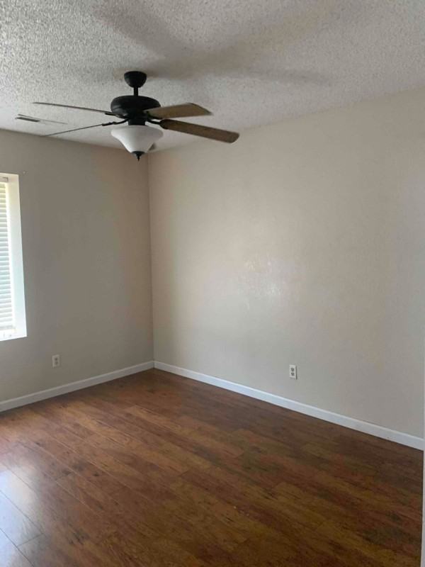 3101 Chestnut Dr - Photo 5 of 18