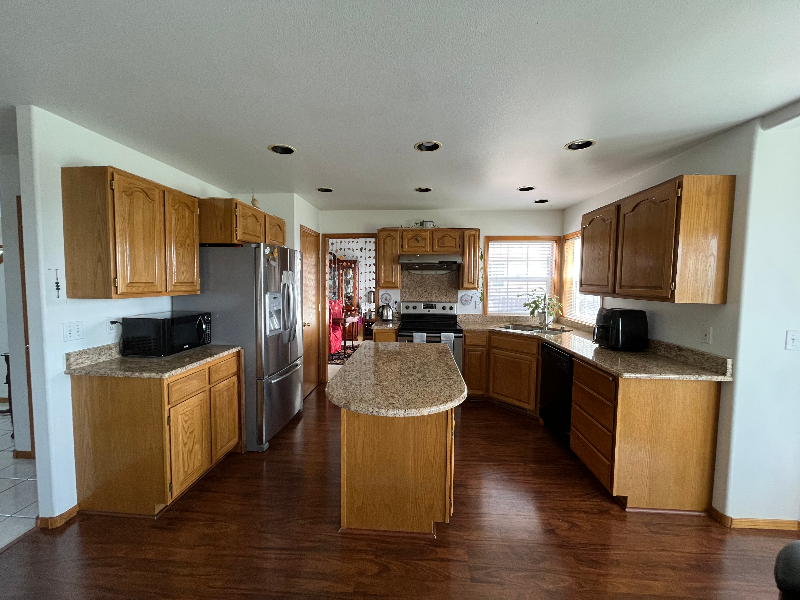 4812 Desert Plateau Dr - Photo 6 of 44