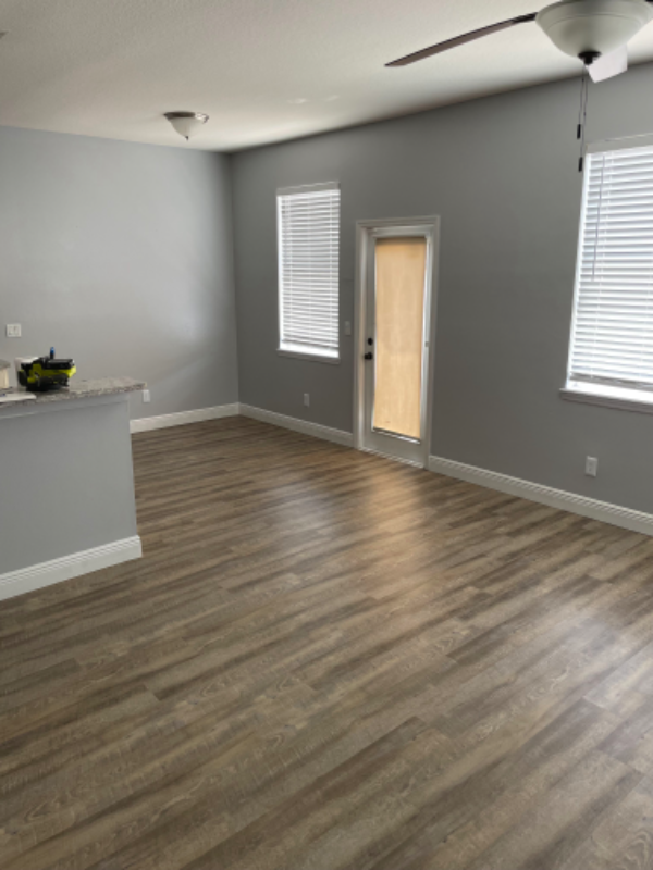 4641 Capital Blvd - Photo 4 of 8