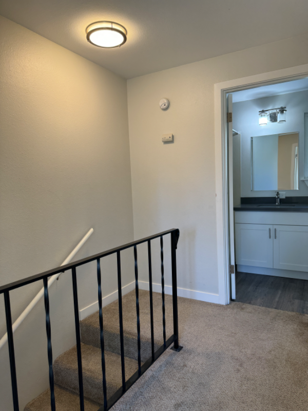 2312 N 134th St #5 - Photo 5 of 15