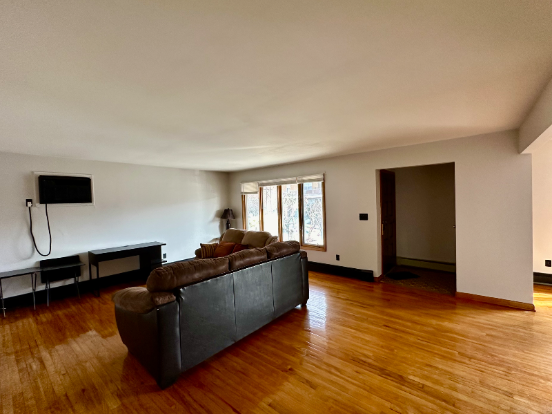 233 8th St #2ndFLUNIT - Photo 3 of 14
