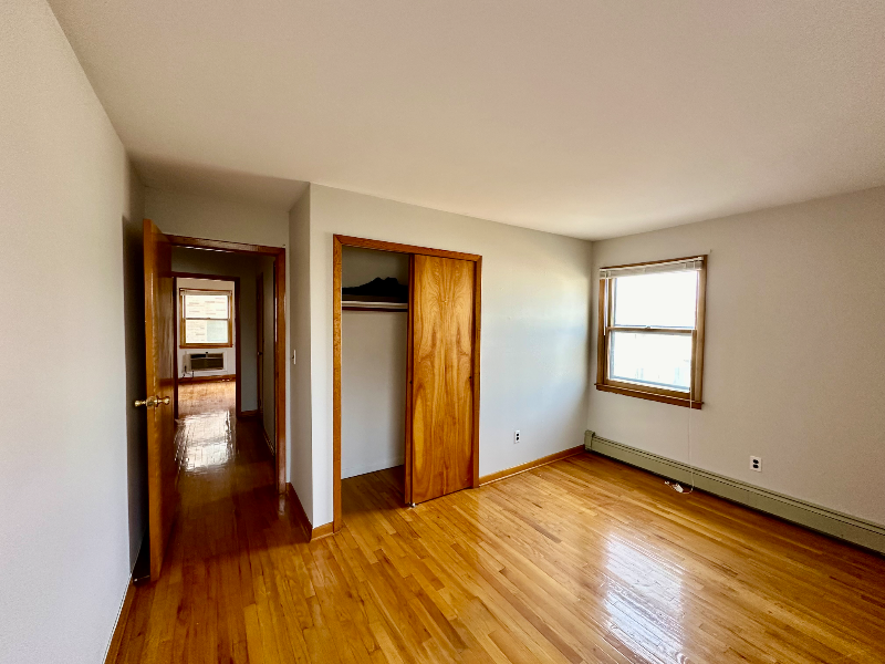 233 8th St #2ndFLUNIT - Photo 6 of 14
