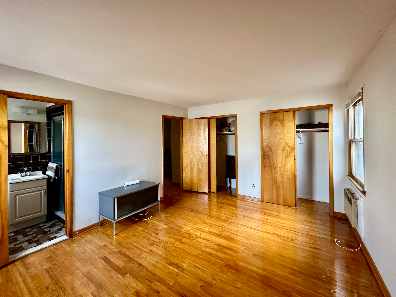 233 8th St #2ndFLUNIT - Photo 7 of 14