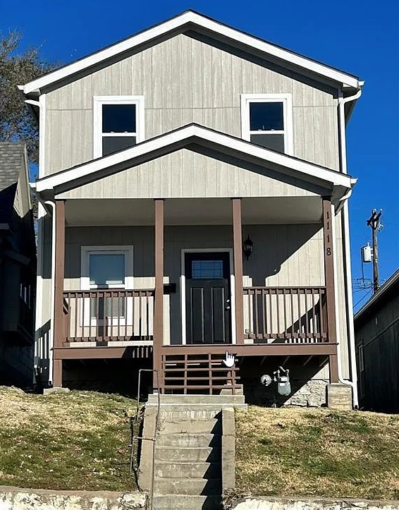 1118 Splitlog Ave - Photo 2 of 10