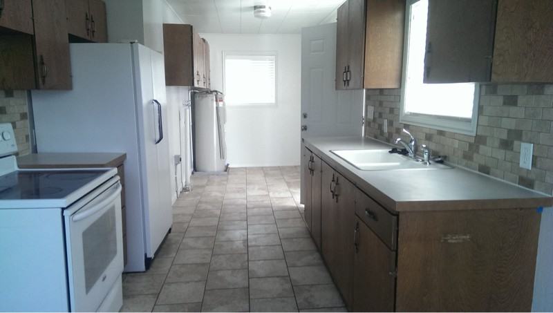 205 Se - Photo 2 of 9