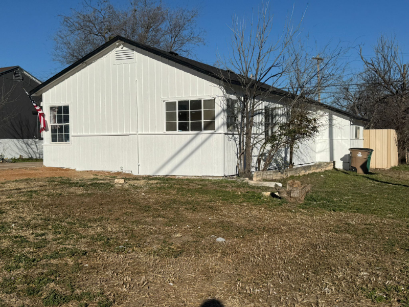 2102 Webster St - Photo 6 of 20
