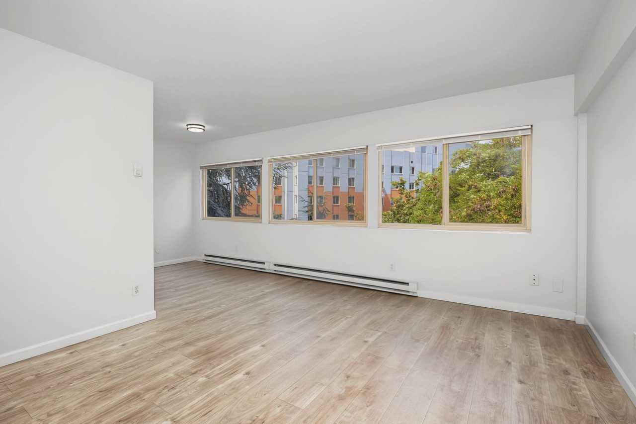 The Willis Apartments - Photo 7 of 18