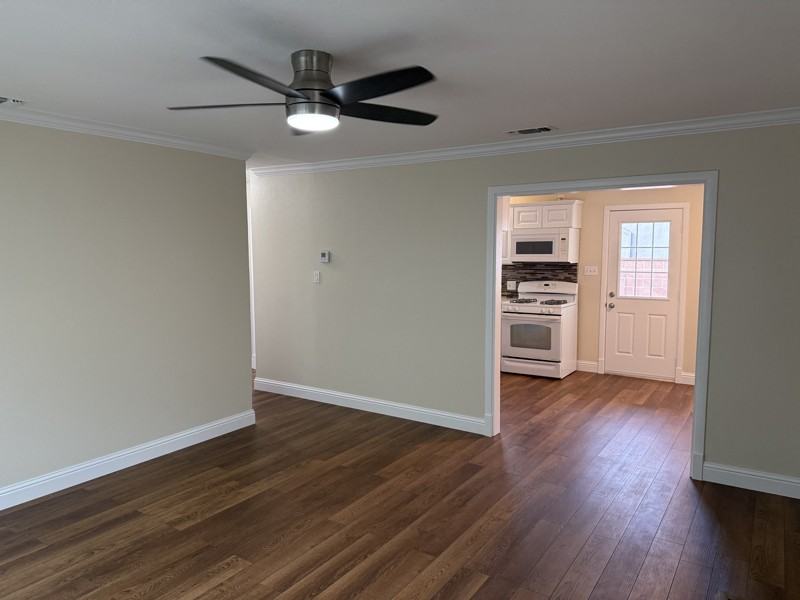 6015 8th Ave - Photo 2 of 16