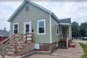 featured image of 210 N 15th St