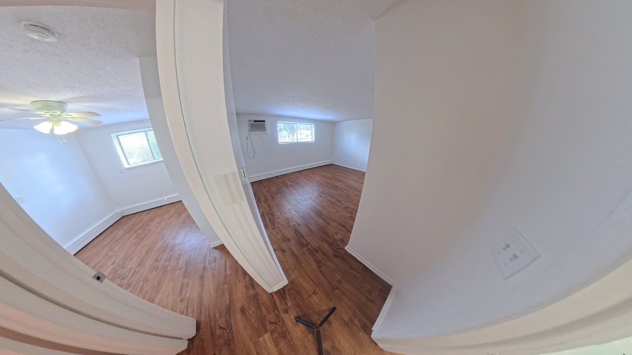 310 Nw Chapel Dr - Photo 5 of 8