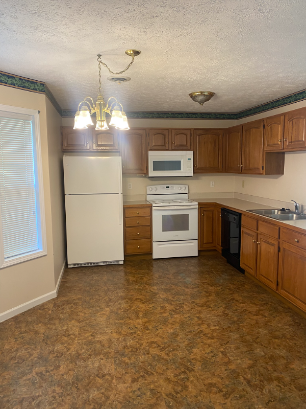 37 S Cedar Ln - Photo 2 of 9