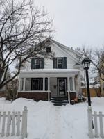 featured image of 541 Altgeld St