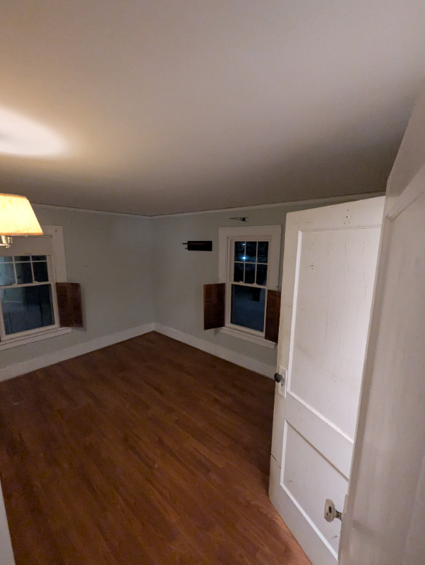 541 Altgeld St - Photo 3 of 13