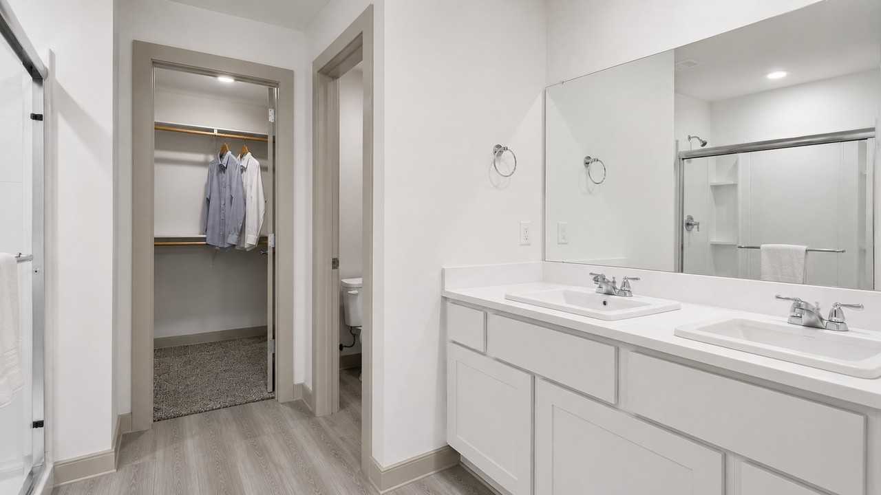 7340 9th St - Photo 6 of 10