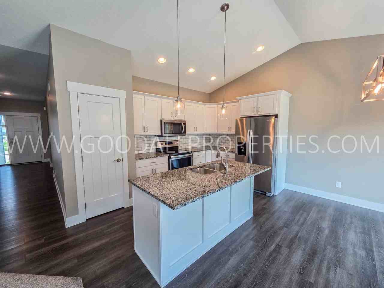 16656 Wilden Dr - Photo 2 of 37