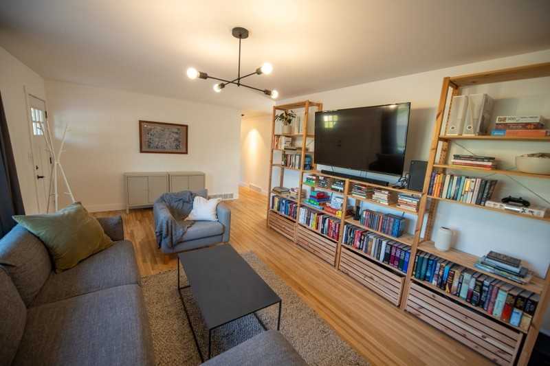 757 Hill Blvd - Photo 4 of 29