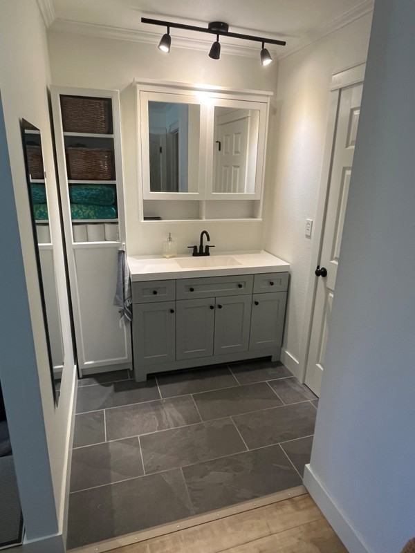 2434 S Elizabeth St #6 - Photo 7 of 18