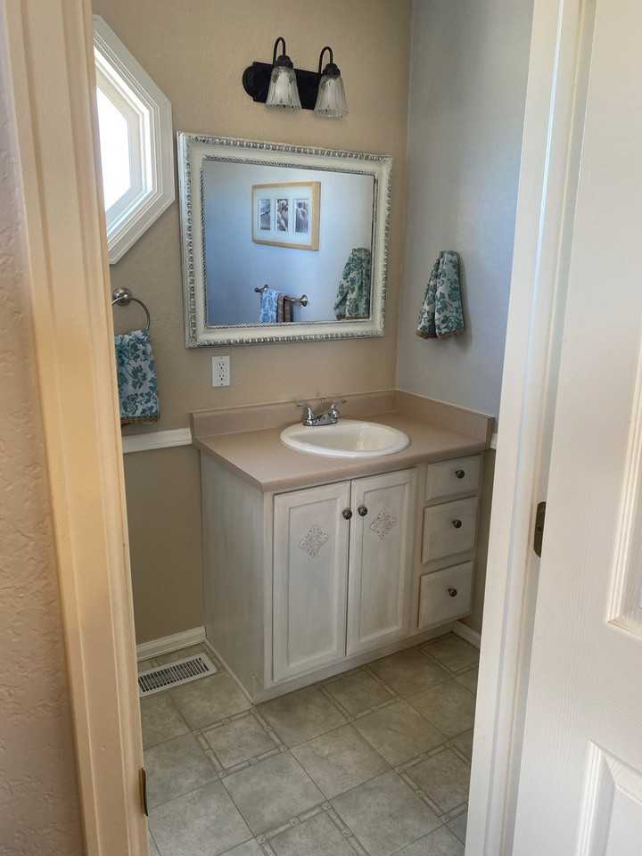 435 E Stardust Dr - Photo 2 of 5
